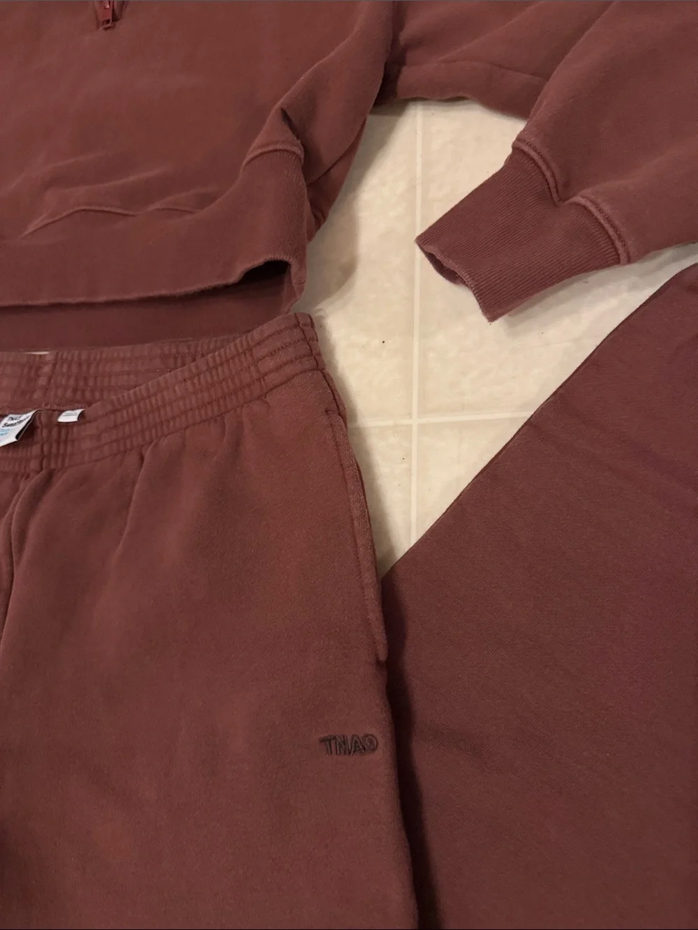 TNA Sweatfleece Cozy Fleece Perfect Fit Medium Sweatsuit Set 2pcs - Picture 3 of 7